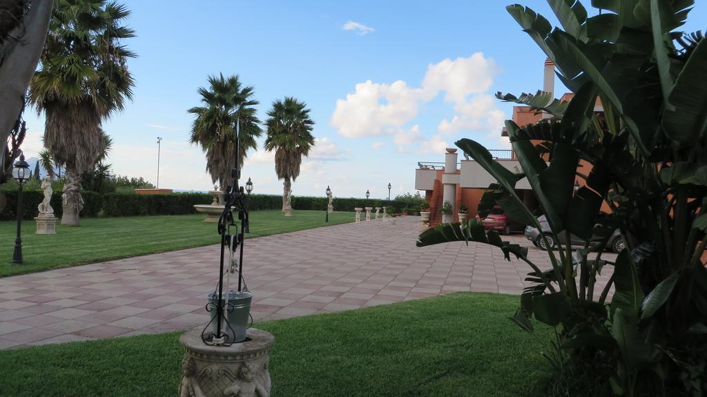 Il Giardino Monticciolo Hotel Кастеламаре дел Голфо Екстериор снимка