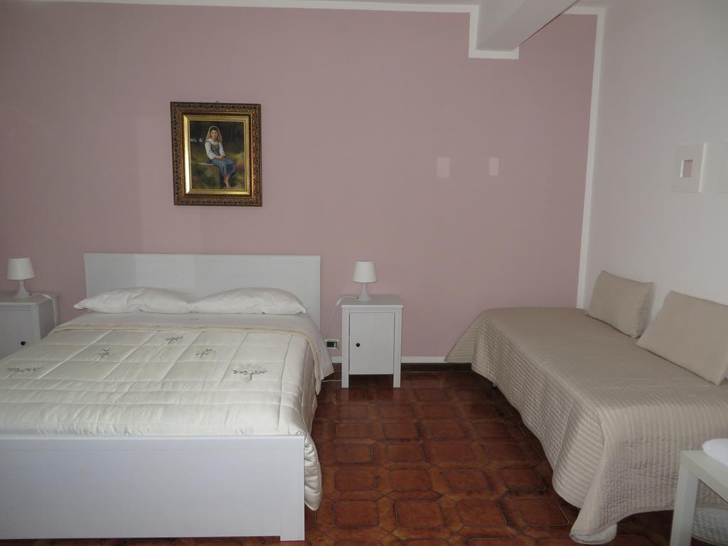 Il Giardino Monticciolo Hotel Кастеламаре дел Голфо Стая снимка