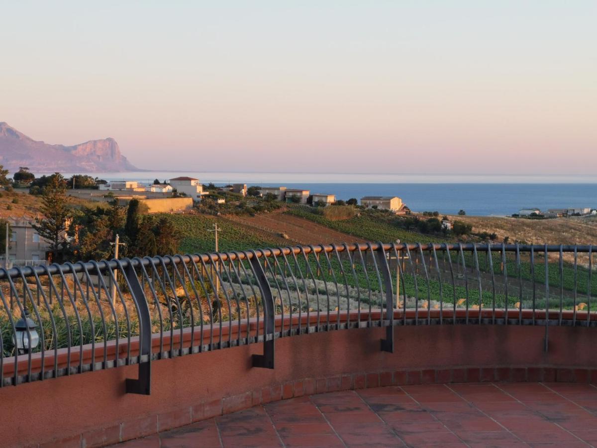 Il Giardino Monticciolo Hotel Кастеламаре дел Голфо Екстериор снимка